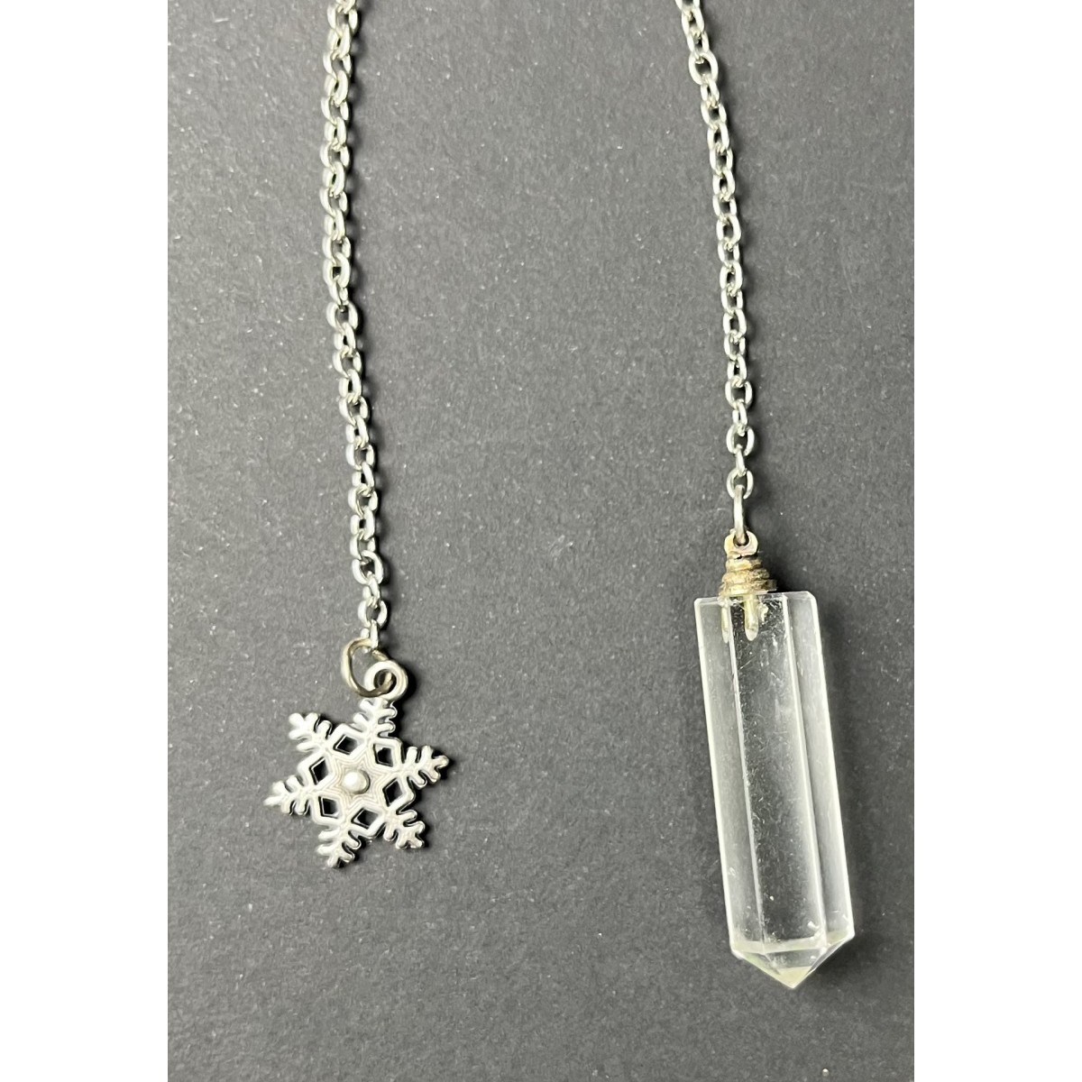 Pendule cristal de roche en pointe